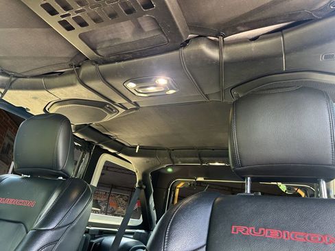 Used 2021 Jeep Wrangler Unlimited Rubicon AWD/4WD image 16
