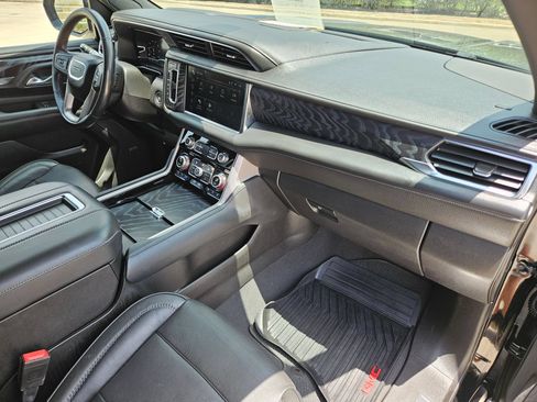 Certified 2022 GMC Yukon Denali AWD/4WD image 29