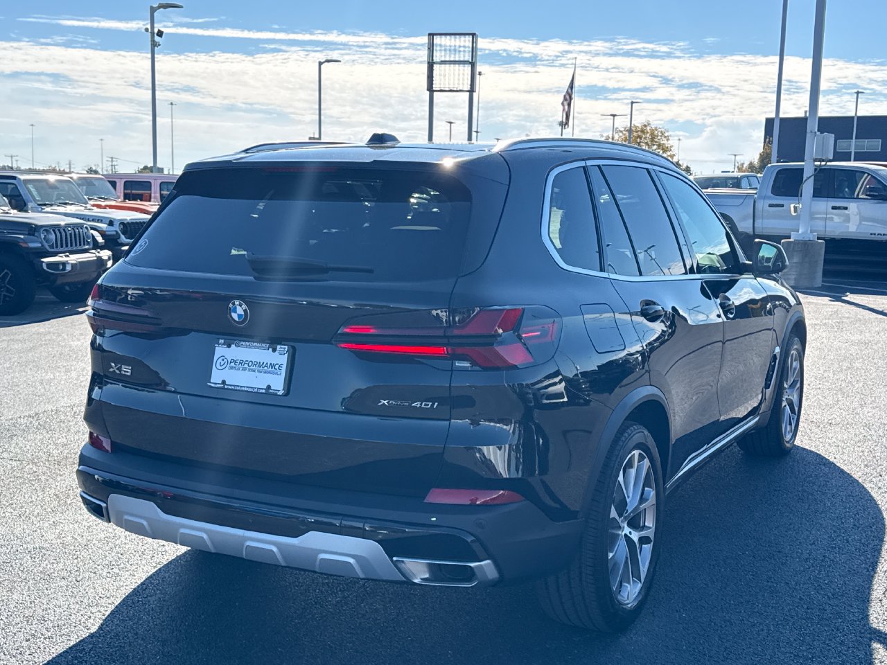 Used 2025 BMW X5 xDrive40i AWD/4WD image 3