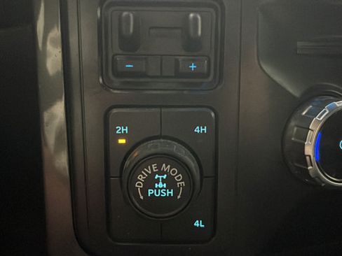 Used 2022 Ford F150 XLT w/ Equipment Group 302A High AWD/4WD image 29