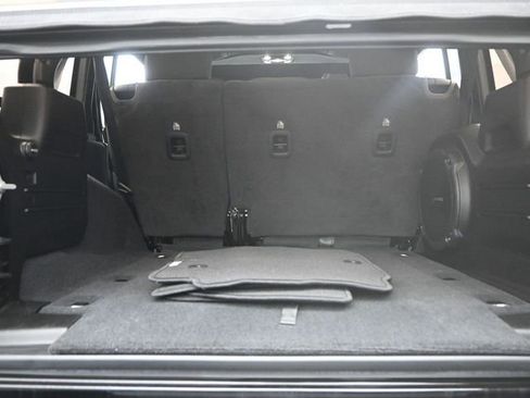 Used 2022 Jeep Wrangler Unlimited Sahara image 27