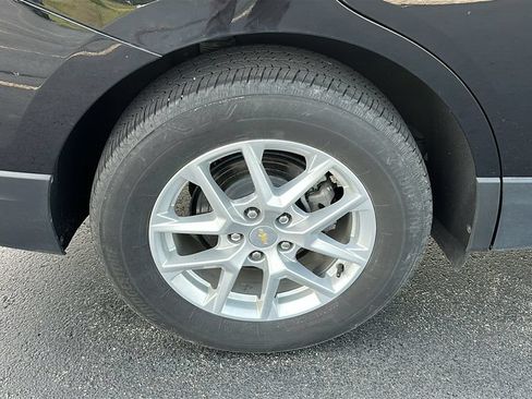 Used 2024 Chevrolet Equinox LT AWD/4WD image 9