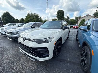 New 2026 Volkswagen Tiguan SE R-Line