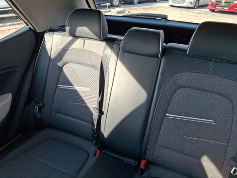 Certified 2021 Hyundai Venue w/ Cargo Package image 18