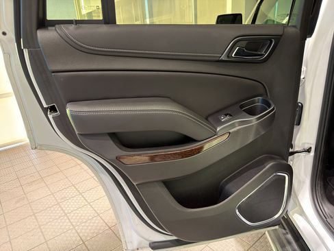 Used 2019 GMC Yukon SLT image 21