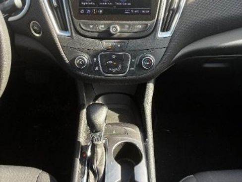 Used 2023 Chevrolet Malibu LS image 20