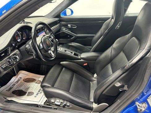 Used 2017 Porsche 911 Turbo S image 24