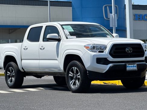 Used 2020 Toyota Tacoma SR AWD/4WD image 7