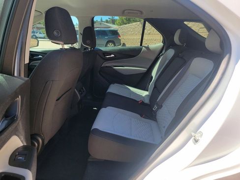 Used 2020 Chevrolet Equinox LS FWD image 18