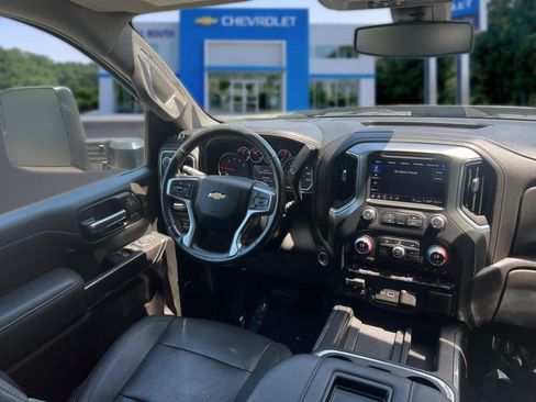Certified 2022 Chevrolet Silverado 2500 LTZ w/ LTZ Plus Package AWD/4WD image 33