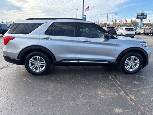 Used 2022 Ford Explorer XLT image 8