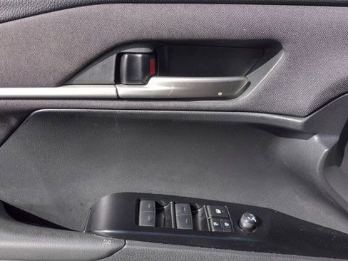 Used 2025 Toyota Camry LE FWD image 11
