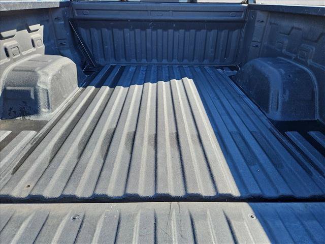 Used 2020 GMC Sierra 1500 SLT RWD image 6