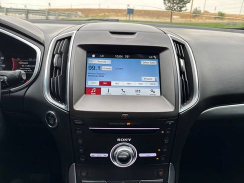 Used 2018 Ford Edge Titanium AWD/4WD image 19