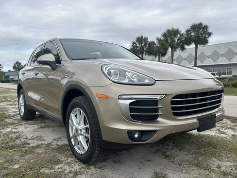 Used 2016 Porsche Cayenne image 4