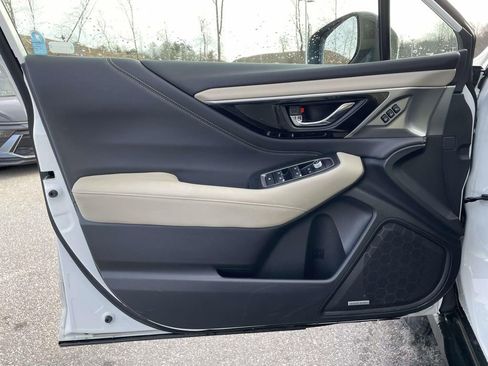 Used 2021 Subaru Outback Limited image 5