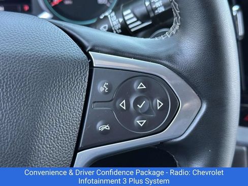 Certified 2023 Chevrolet Traverse LT FWD image 10