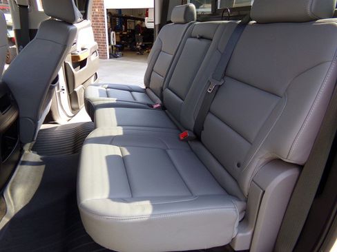 Used 2018 Chevrolet Silverado 1500 LTZ w/ Sport Package AWD/4WD image 28