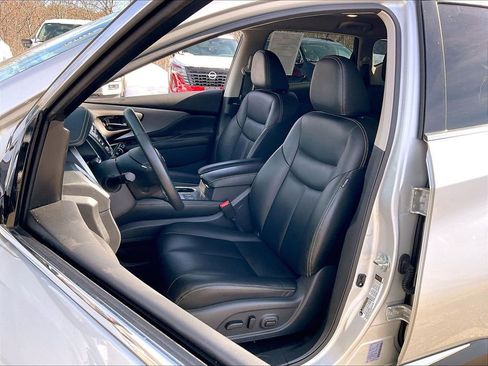 Used 2024 Nissan Murano SV image 9
