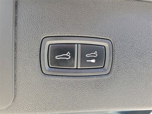 Used 2021 Porsche Cayenne image 41