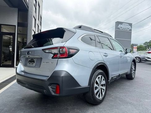 Used 2021 Subaru Outback Premium AWD/4WD image 2