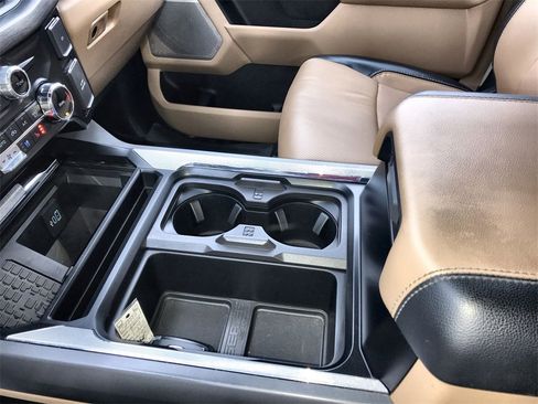 Used 2024 Ford F250 Lariat w/ Chrome Package image 20