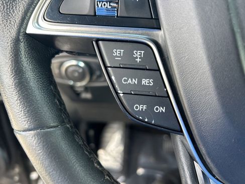 Used 2020 Lincoln Nautilus FWD image 44