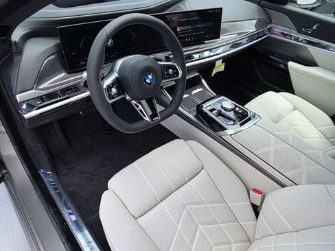 New 2026 BMW 760i xDrive w/ Executive Package AWD/4WD image 8