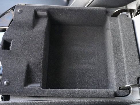 Used 2023 Jeep Grand Cherokee L Limited image 23