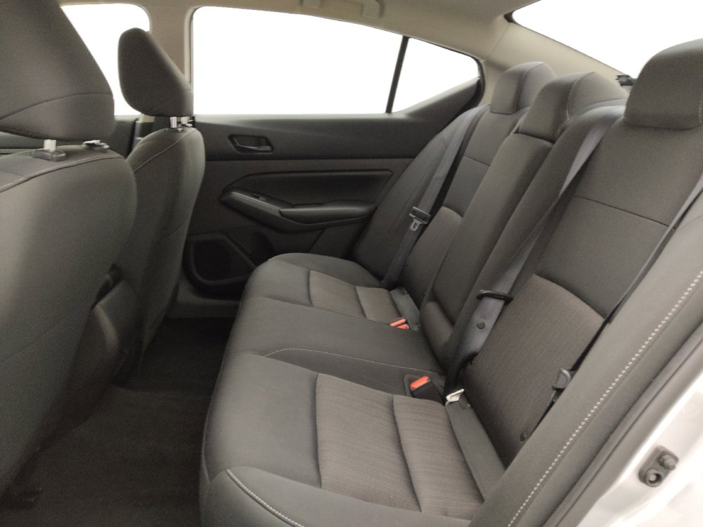 Used 2024 Nissan Altima 2.5 S FWD image 18