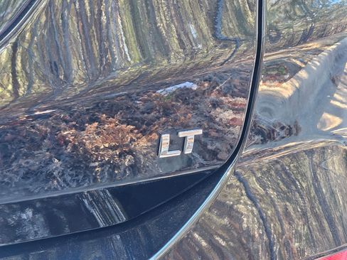 Used 2024 Chevrolet Equinox LT image 30