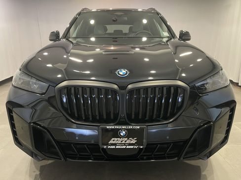 Used 2026 BMW X5 xDrive50e w/ M Sport Package AWD/4WD image 2