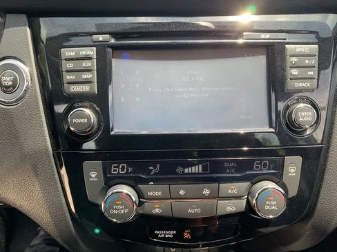 Used 2018 Nissan Rogue Sport SL AWD/4WD image 29