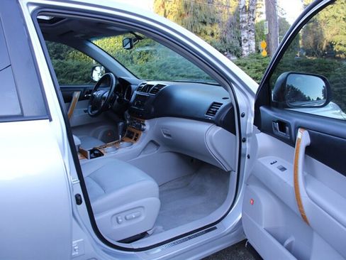 Used 2008 Toyota Highlander Limited image 15