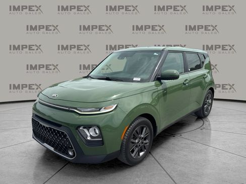 Used 2020 Kia Soul EX FWD image 1