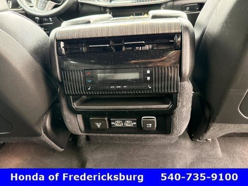 Used 2024 Jeep Wagoneer L Series II w/ Flexible Seating Group image 22