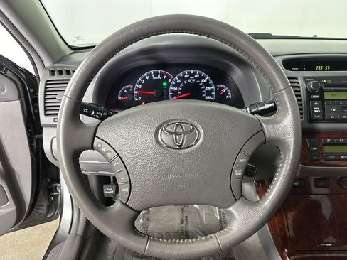 Used 2006 Toyota Camry XLE FWD image 28