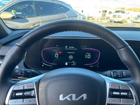 Used 2024 Kia Telluride EX X-Line image 9