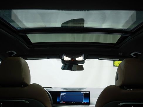 Used 2026 BMW X5 xDrive40i w/ Executive Package image 7