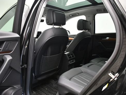 Certified 2023 Audi Q5 2.0T Premium w/ Convenience Package AWD/4WD image 43