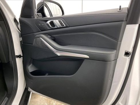 Used 2023 BMW X5 xDrive45e w/ Executive Package image 22