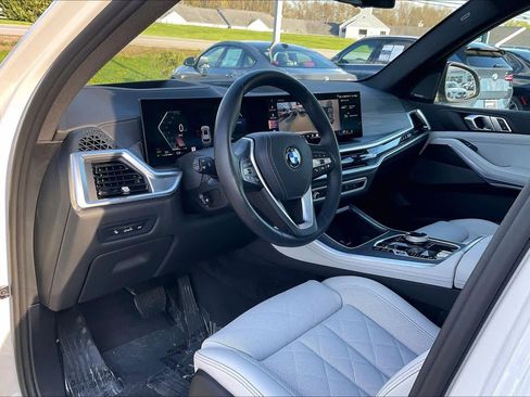 Used 2024 BMW X5 xDrive40i w/ Executive Package AWD/4WD image 17