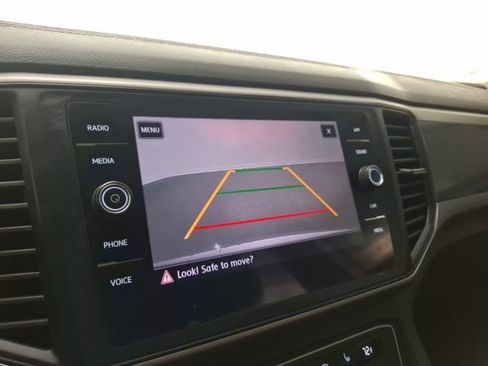 Used 2021 Volkswagen Atlas SE FWD image 25