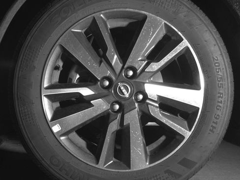 Used 2025 Nissan Versa SV w/ Trunk Package FWD image 12