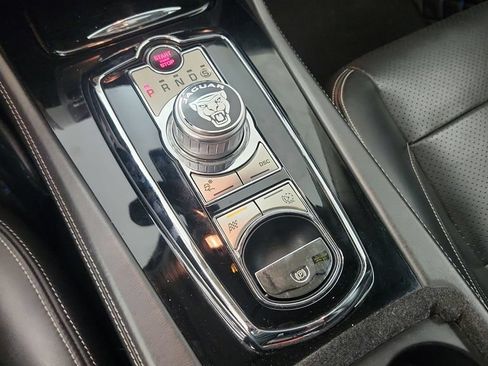Used 2010 Jaguar XKR R RWD image 20