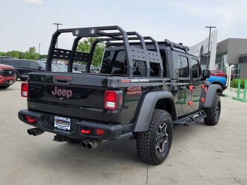 Used 2023 Jeep Gladiator Rubicon w/ Cold Weather Group AWD/4WD image 3
