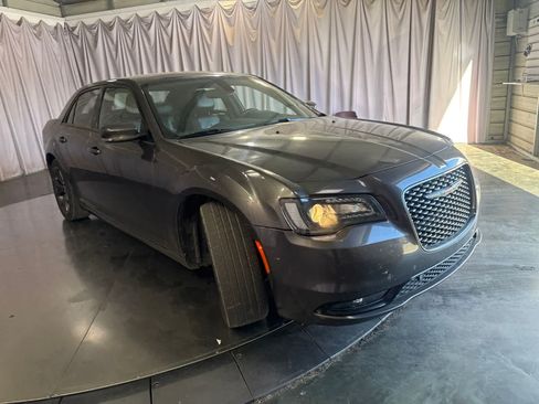 Used 2023 Chrysler 300 S RWD image 3