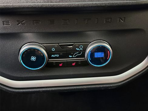 Used 2025 Ford Expedition King Ranch image 27