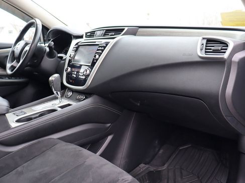 Used 2018 Nissan Murano SV w/ Premium Package image 21