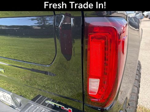 Used 2023 GMC Sierra 1500 AT4 w/ AT4 Premium Package AWD/4WD image 10